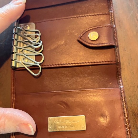 Salvatore Ferragamo Accessories - Salvatore Ferragamo Tan Leather Key Organizer